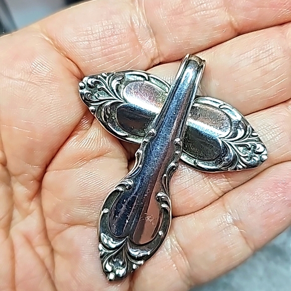 Sterling Silver Pendent - Picture 3 of 3